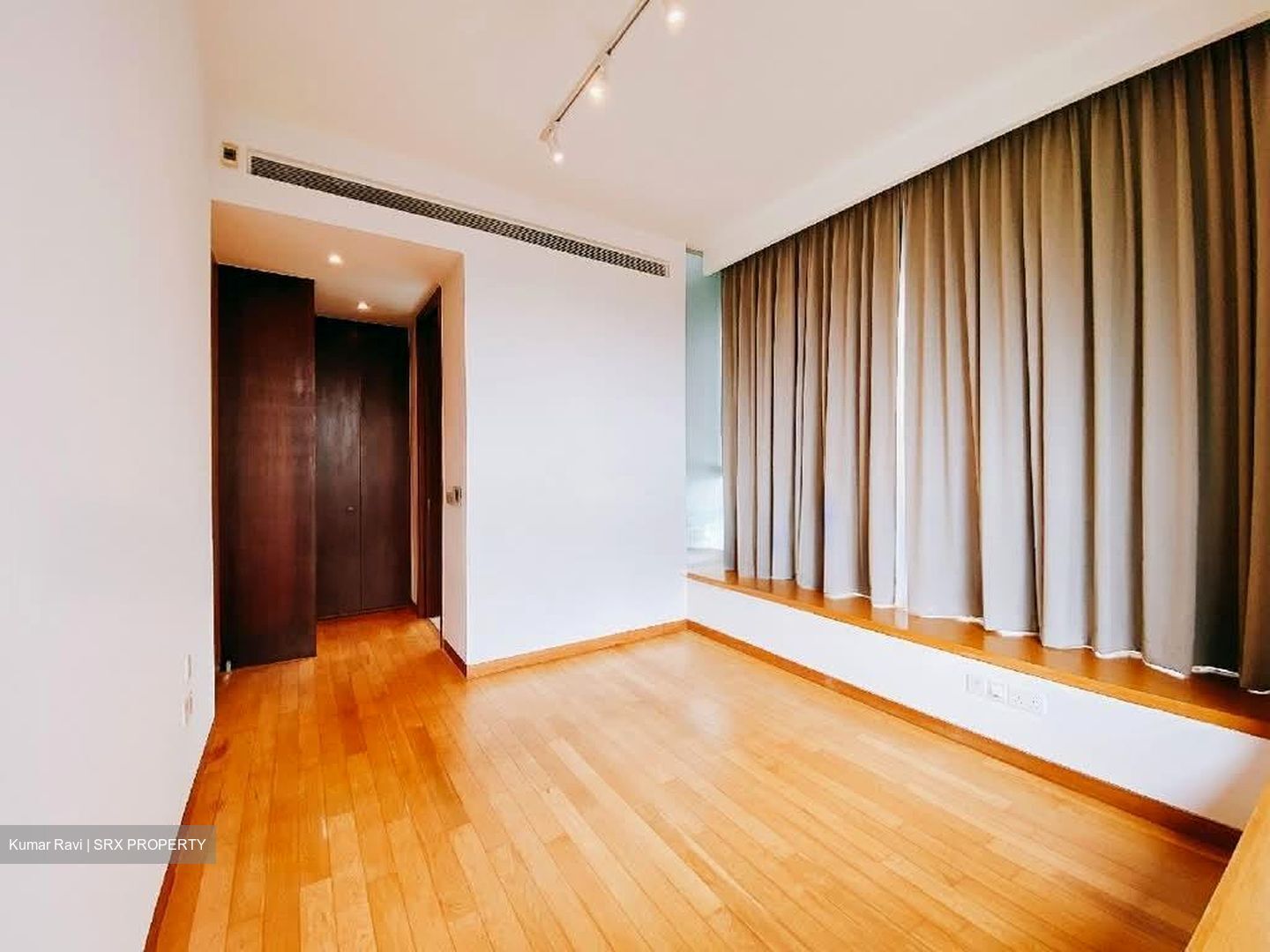 Nouvel 18 (D10), Condominium #602354131